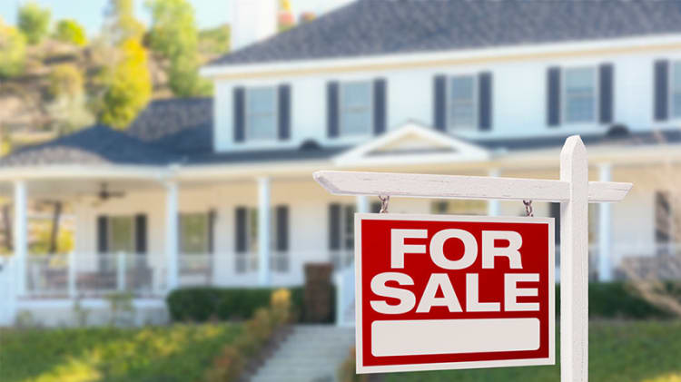 Low- and High-Income Canadians Worried About Housing Costs thumbnail