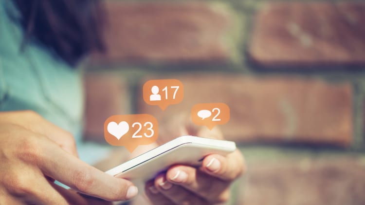 5 Ways for Agents to Grow Their Social Media Following image