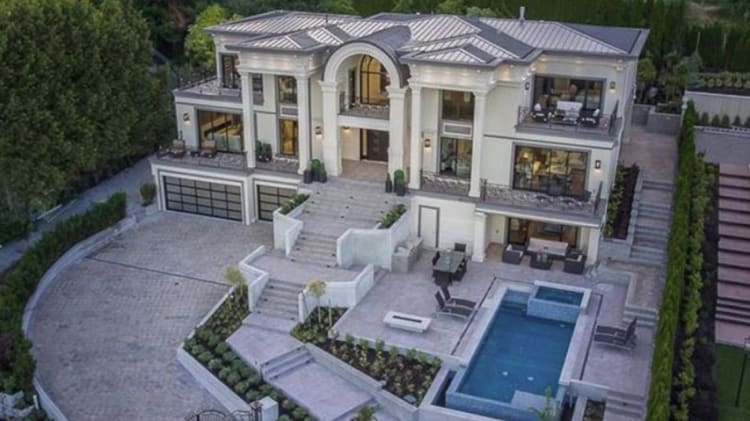 Italianate Modern Palace in West Van Listed at $16.8m thumbnail