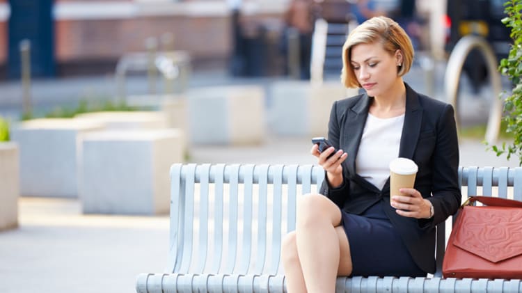 Predictive Messages: Typing Emails and Texts Has Never Been This Easy thumbnail