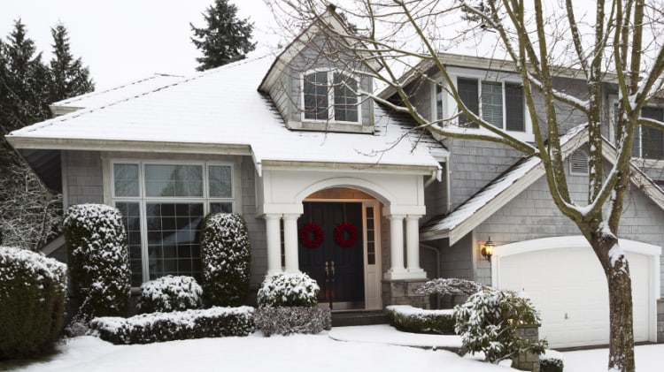 Why it’s Fine – Even Good – to Sell Your Home in Winter thumbnail