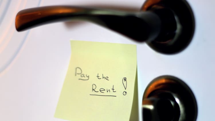 Guide to Being a Landlord #7: What to Do When the Rent is Overdue thumbnail