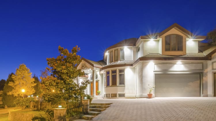 Sellers’ Series: Four Key Elements to Selling a Luxury Home image