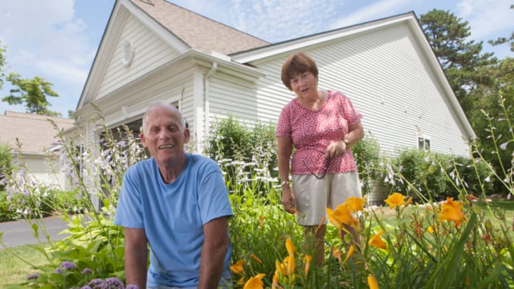 Seniors Spurning Retirement Communities thumbnail