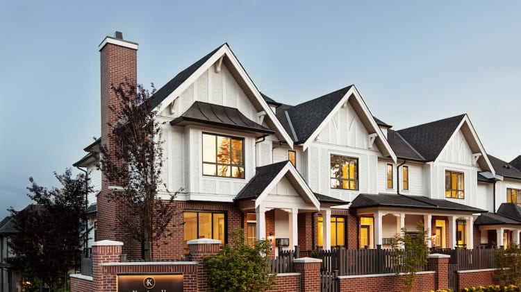Kentwell Features Exceptional Homes in a Park Side Setting thumbnail