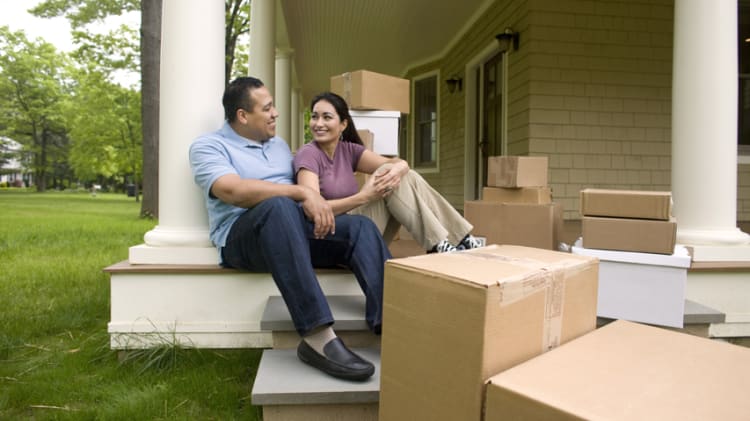 Infographic: Moving House? This Checklist Will Help with the Headaches image