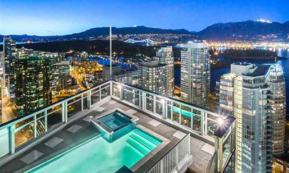 Coal Harbour penthouse pool