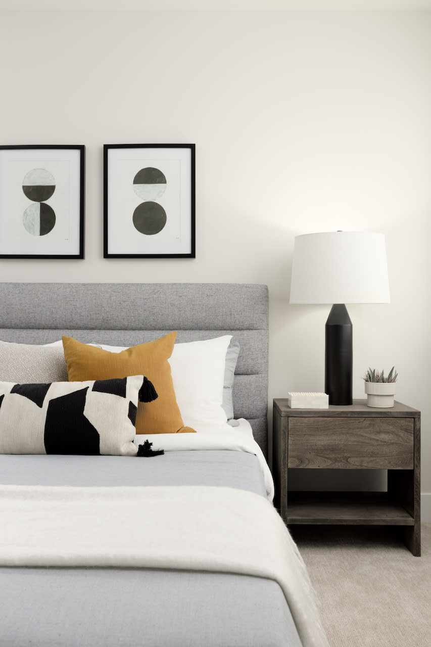 NORA - Bedroom