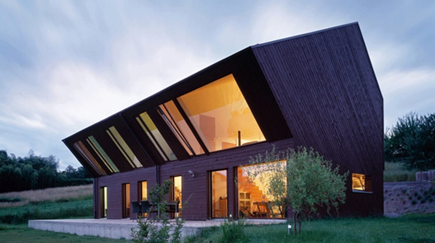 Seven Homes Mother Nature Would Approve Of hero image