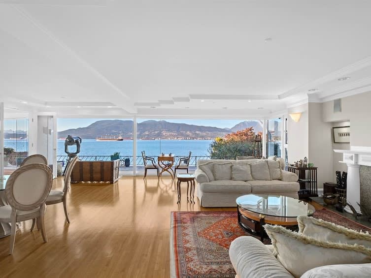 3019 Point Grey Road, Vancouver, BC