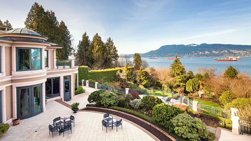 Philanthropists Joe and Rosalie Segal List Home for Record $63m hero image