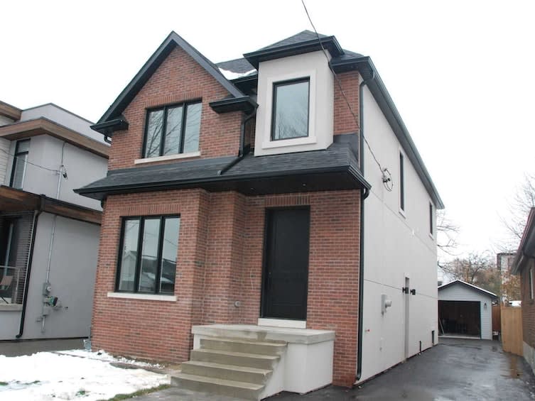 23 Roblin Avenue, Toronto