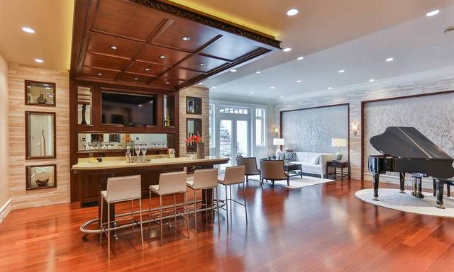 South Granville Mansion Bar