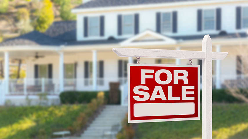 8 Hints It’s Time to Sell Your Home hero image
