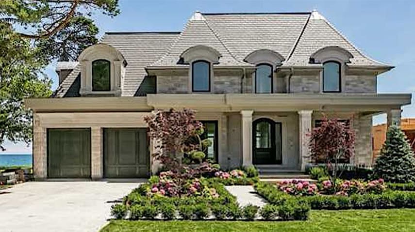 Oakville Sees Steepest Price-Per-Square-Foot Rise in Canada hero image