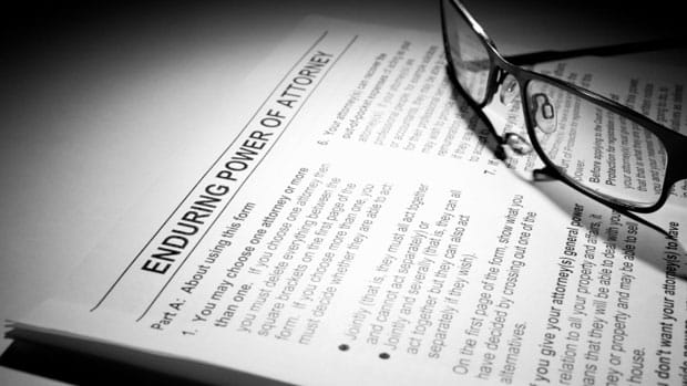 Buying and Selling Real Estate Using a Power of Attorney hero image