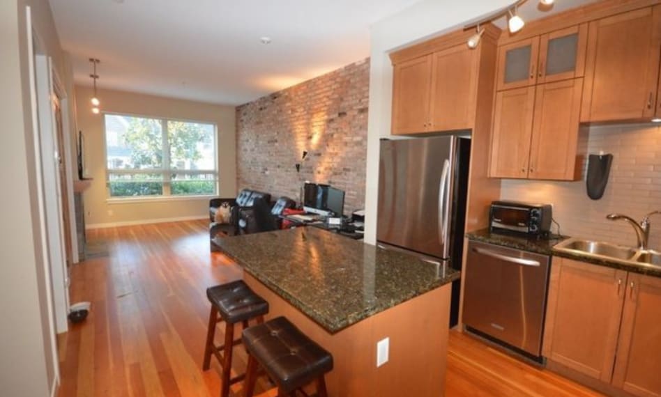 HighLow Queensborough_Condo_Low2