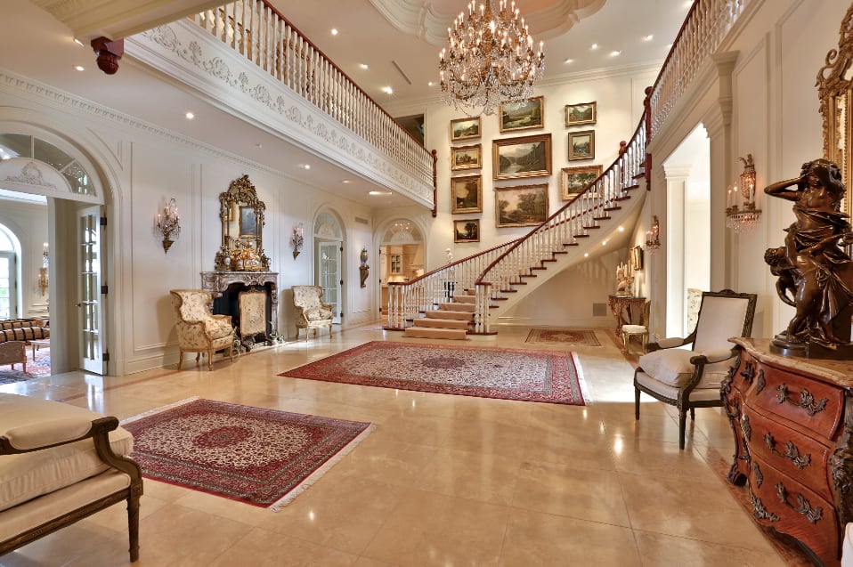 Bridle Path Home 5