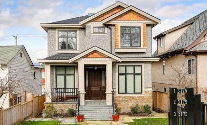houses/East vs West Houses_Renfrew Heights.png