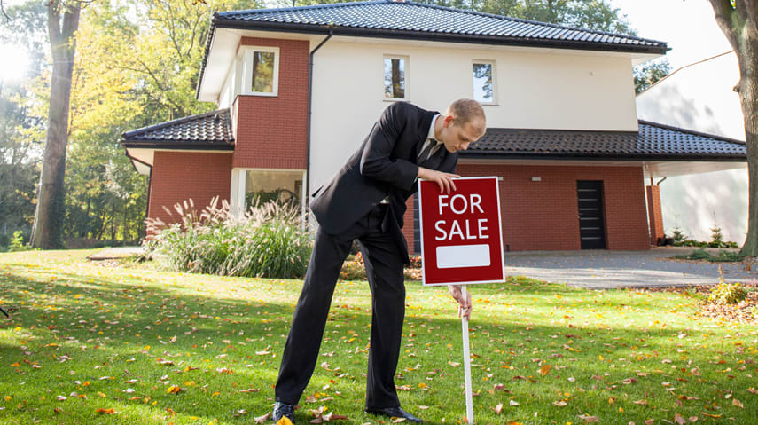 BC Home Sales Start to See Seasonal – and Year-over-Year – Decline: BCREA hero image
