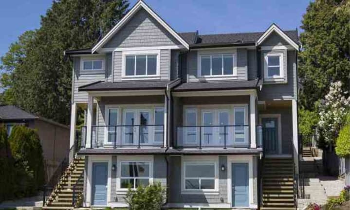 Five Great Buys in Uptown New Westminster duplex 1
