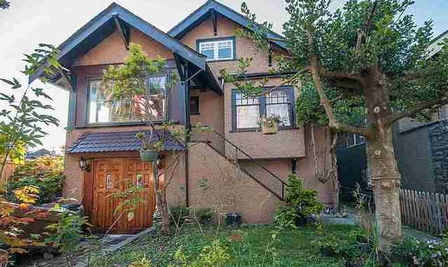 Halloween Homes2_Knight