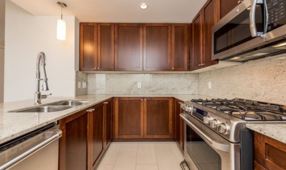 Five Homes most viewed by Chinese sources 4 New Westminster b