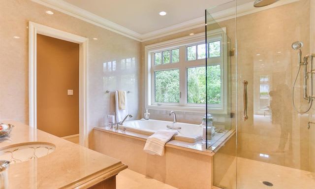 South Granville Mansion Bathroom
