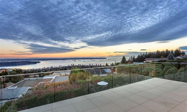 1344 Whitby View