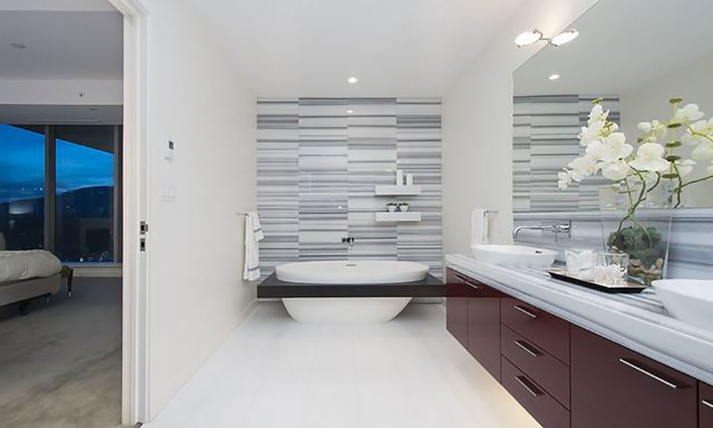 Coal Harbour Condo Bathroom
