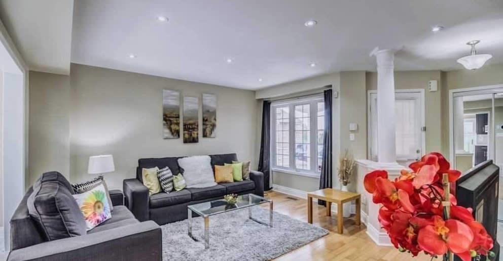 7508 Black Walnut Tr, Mississauga