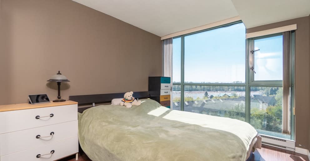 802-2763 Chandlery Place, Vancouver