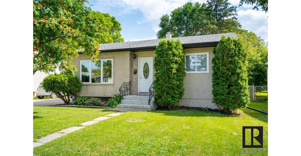 37 Almond Bay