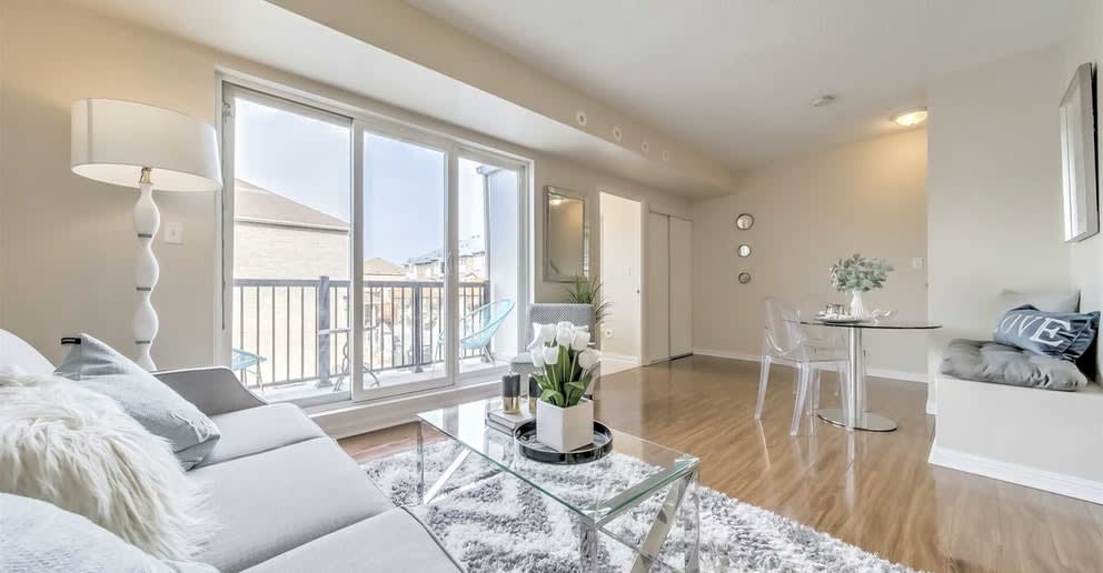 2014-3049 W Finch Avenue, Toronto