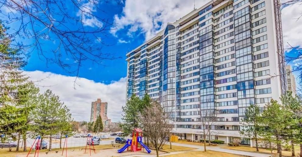 307-10 Markbrook Lane, Toronto