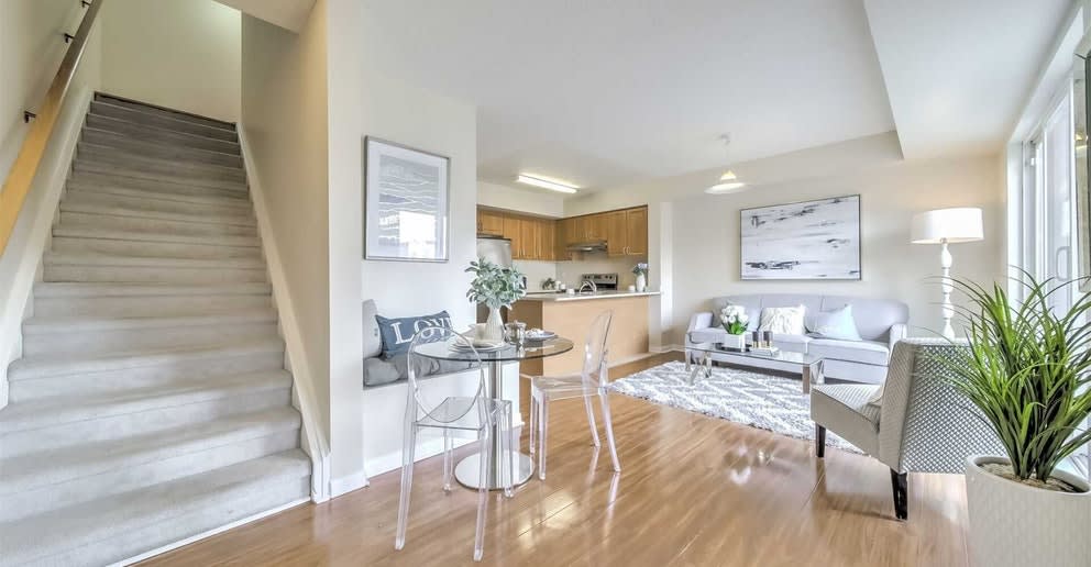 2014-3049 W Finch Avenue, Toronto