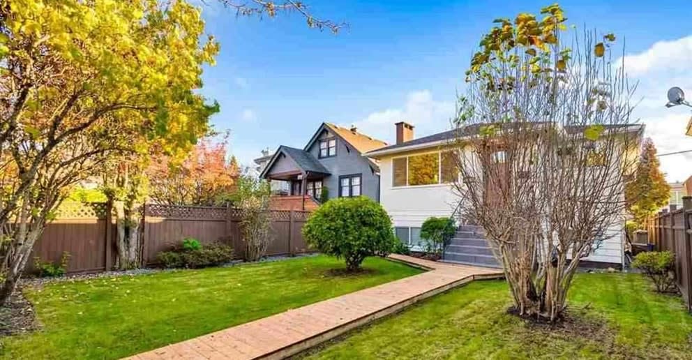 3236 School Avenue, Vancouver