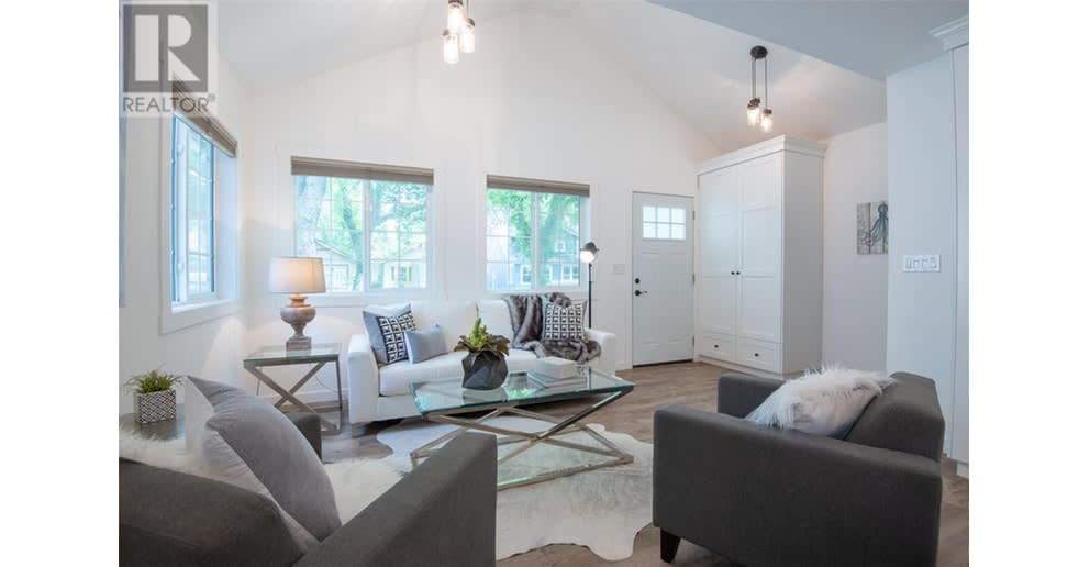 717 N 4th Avenue, Saskatoon