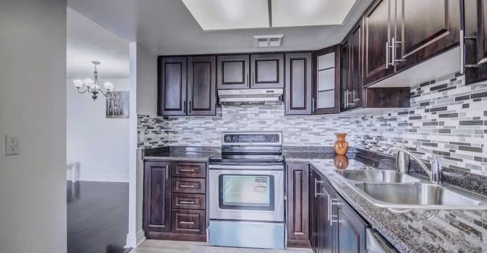 307-10 Markbrook Lane, Toronto