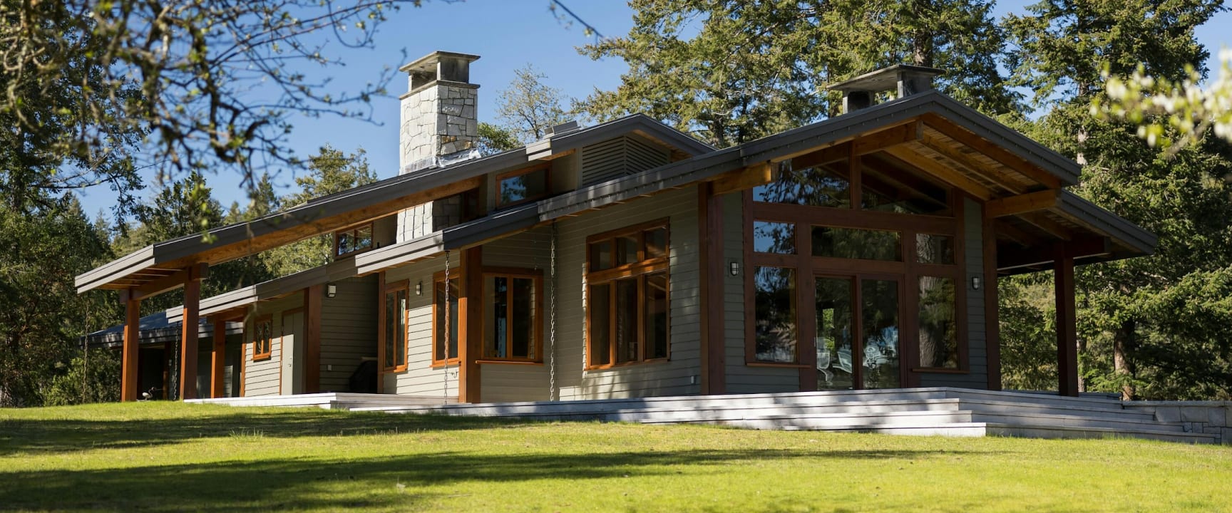 Own a sweet slice of a stunning island off the Sunshine Coast. hero image