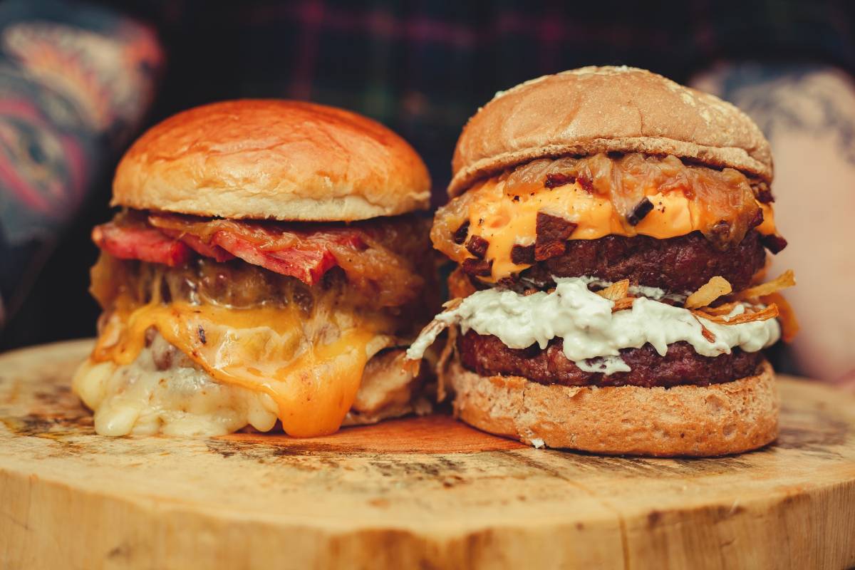 Where to Find the Best Burgers in Calgary? hero image