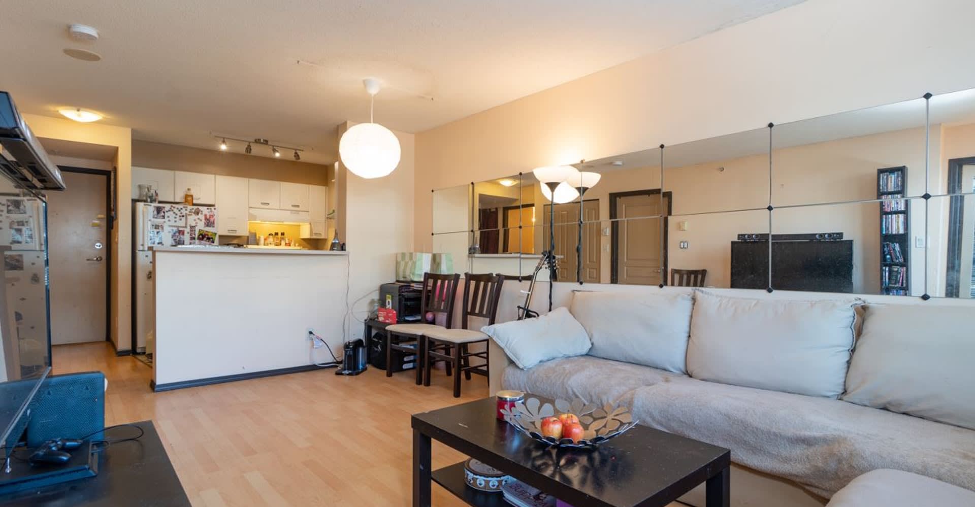 201-3438 Vanness Avenue, Vancouver