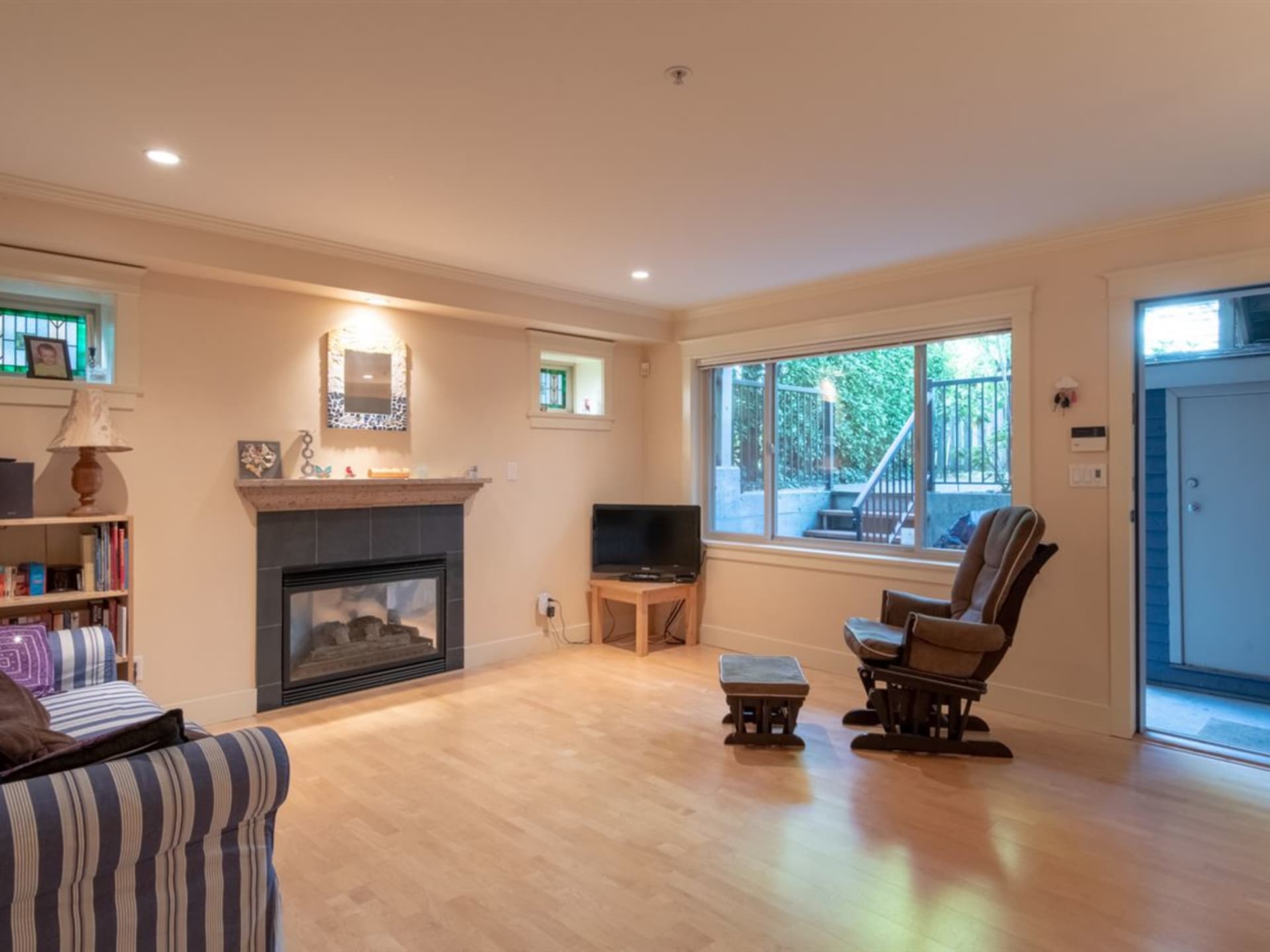 2311 W 8th Ave, Vancouver