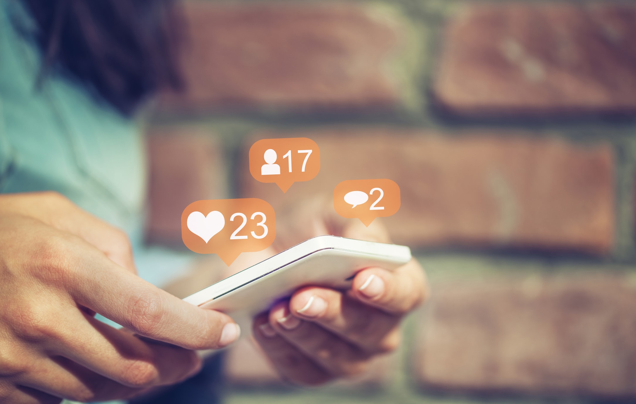 5 Ways for Agents to Grow Their Social Media Following hero image