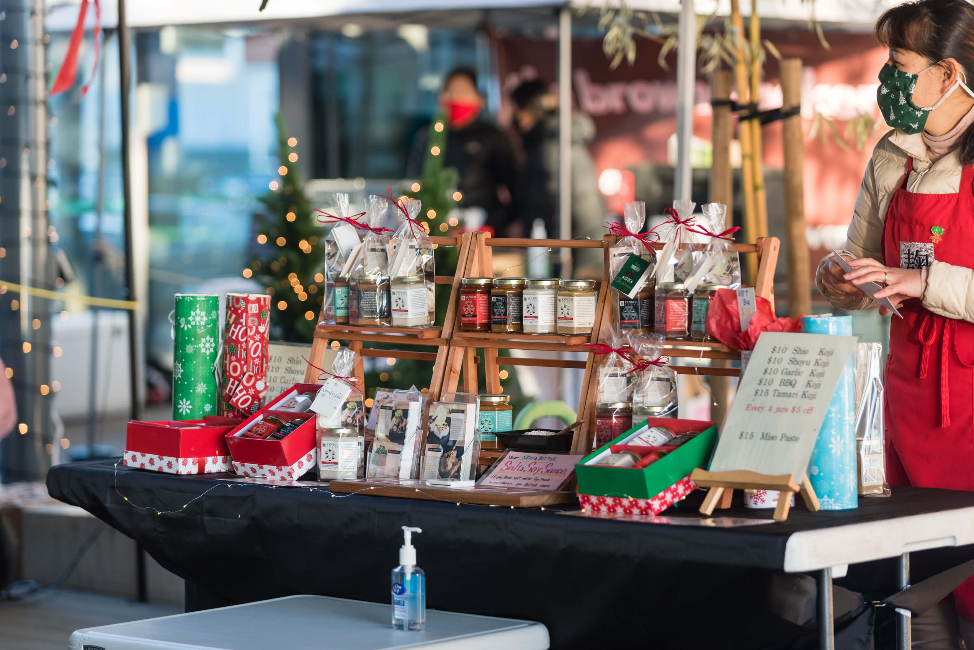 Share The Joy Of Giving During Grosvenor Americas’ Holidays On The Block Events hero image
