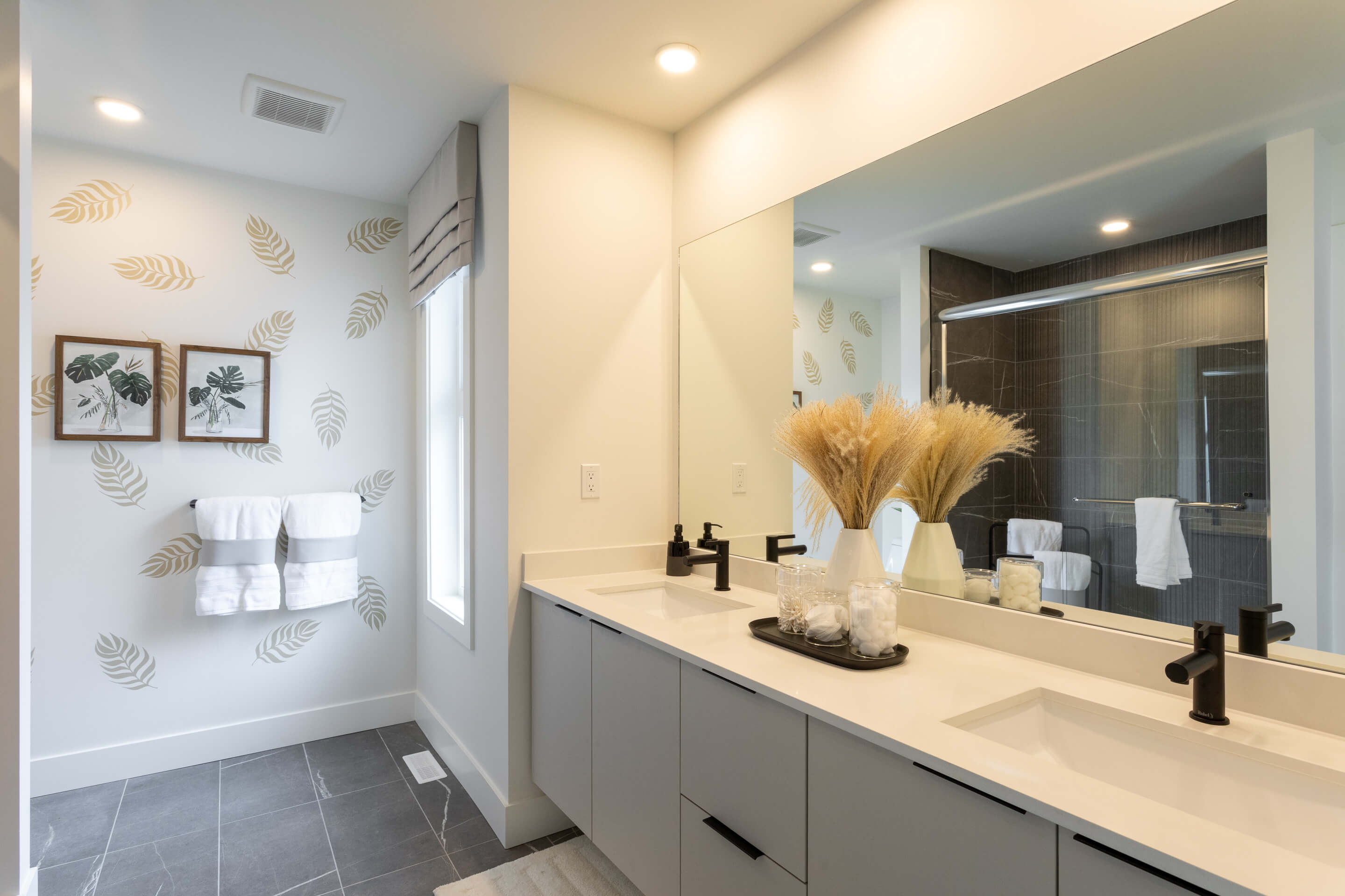 Ensuite