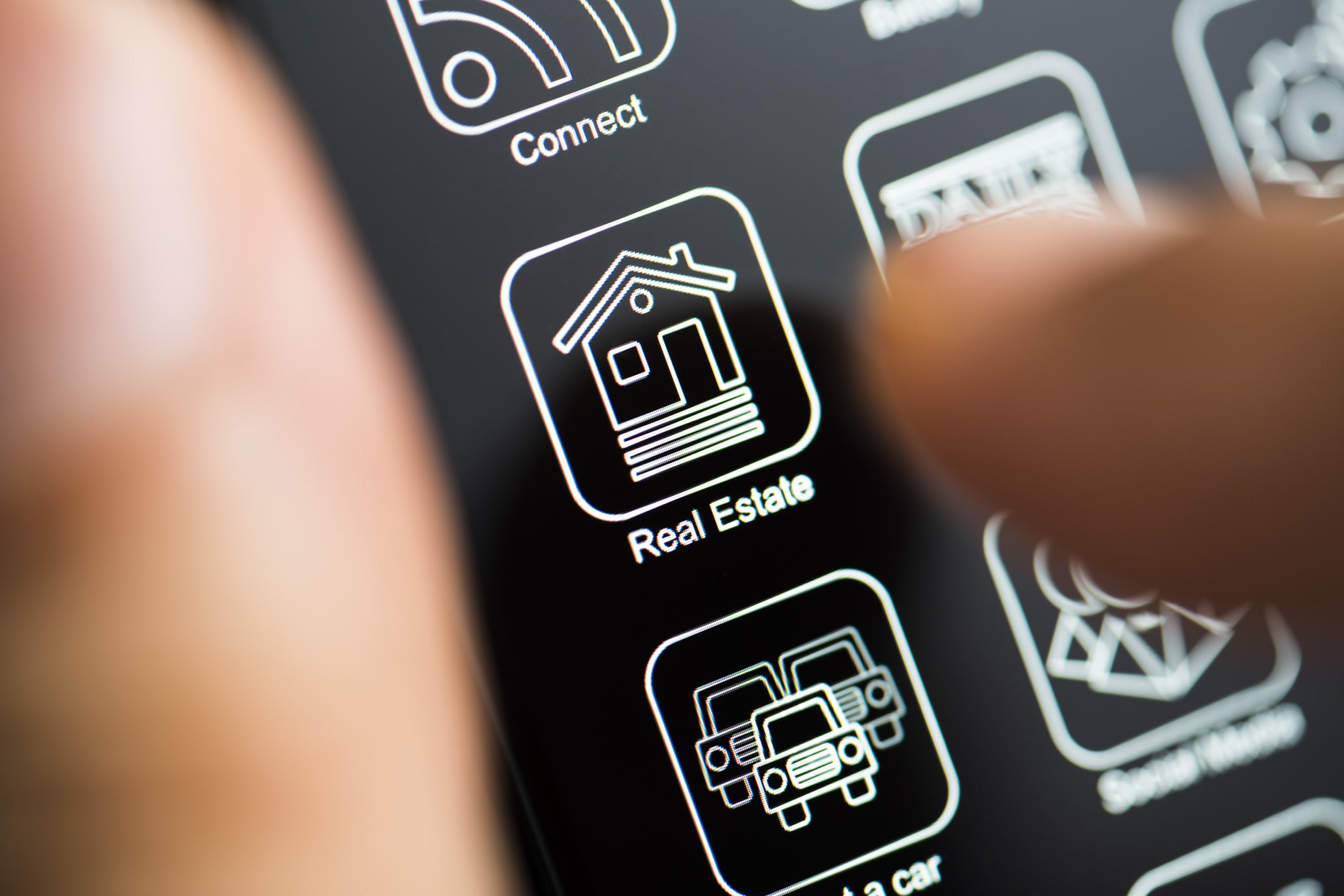 How Real Estate Agents Can Lean on Technology During the Pandemic hero image
