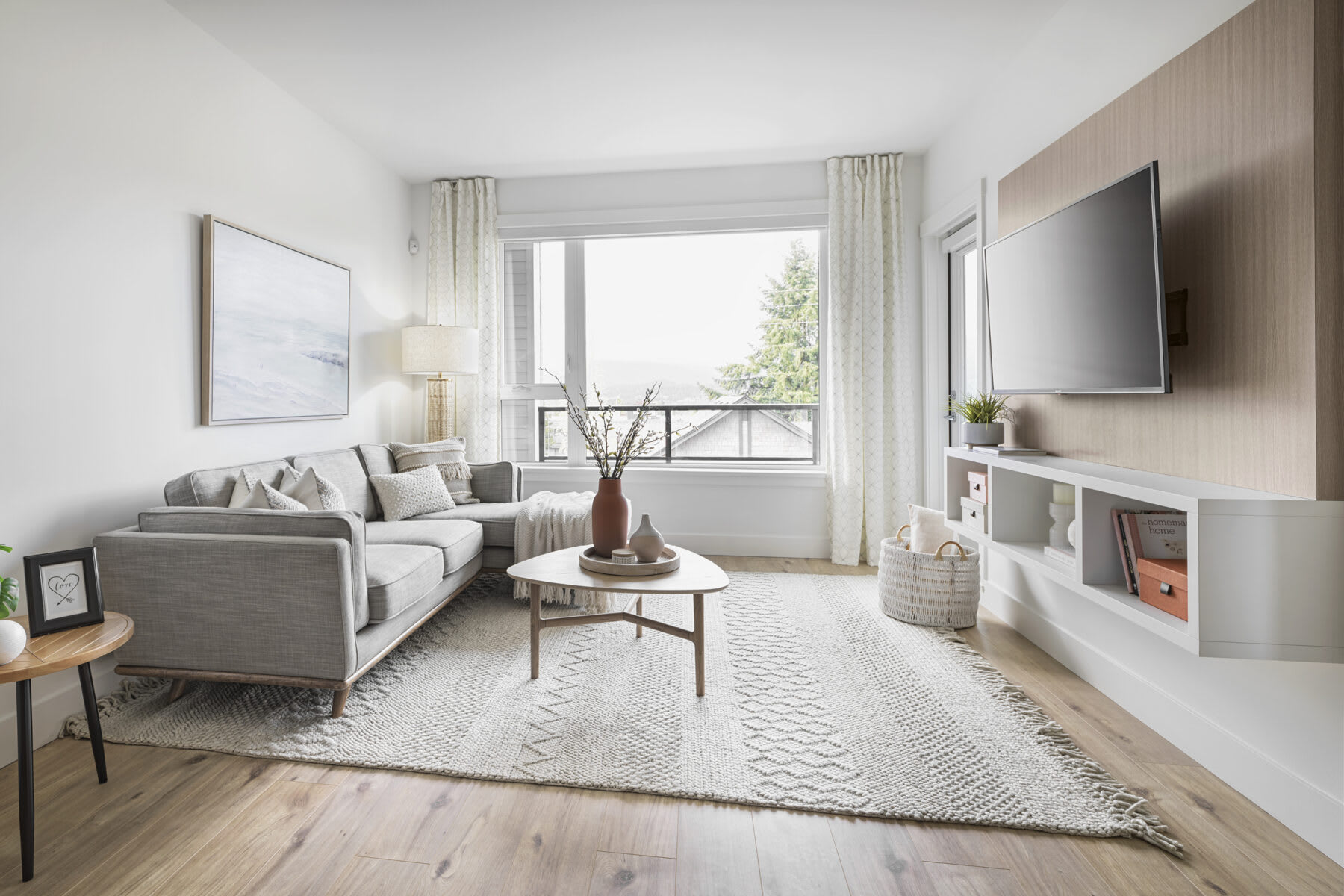 Valeo - Living Room