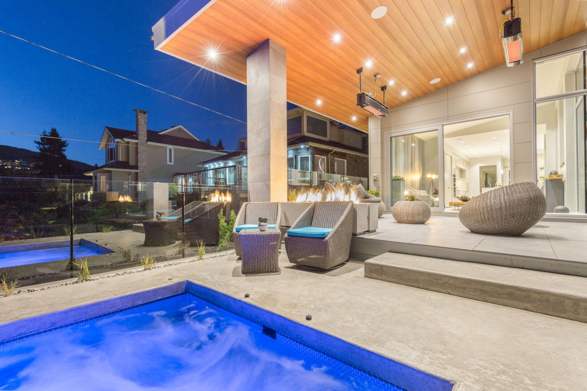 West Van 7