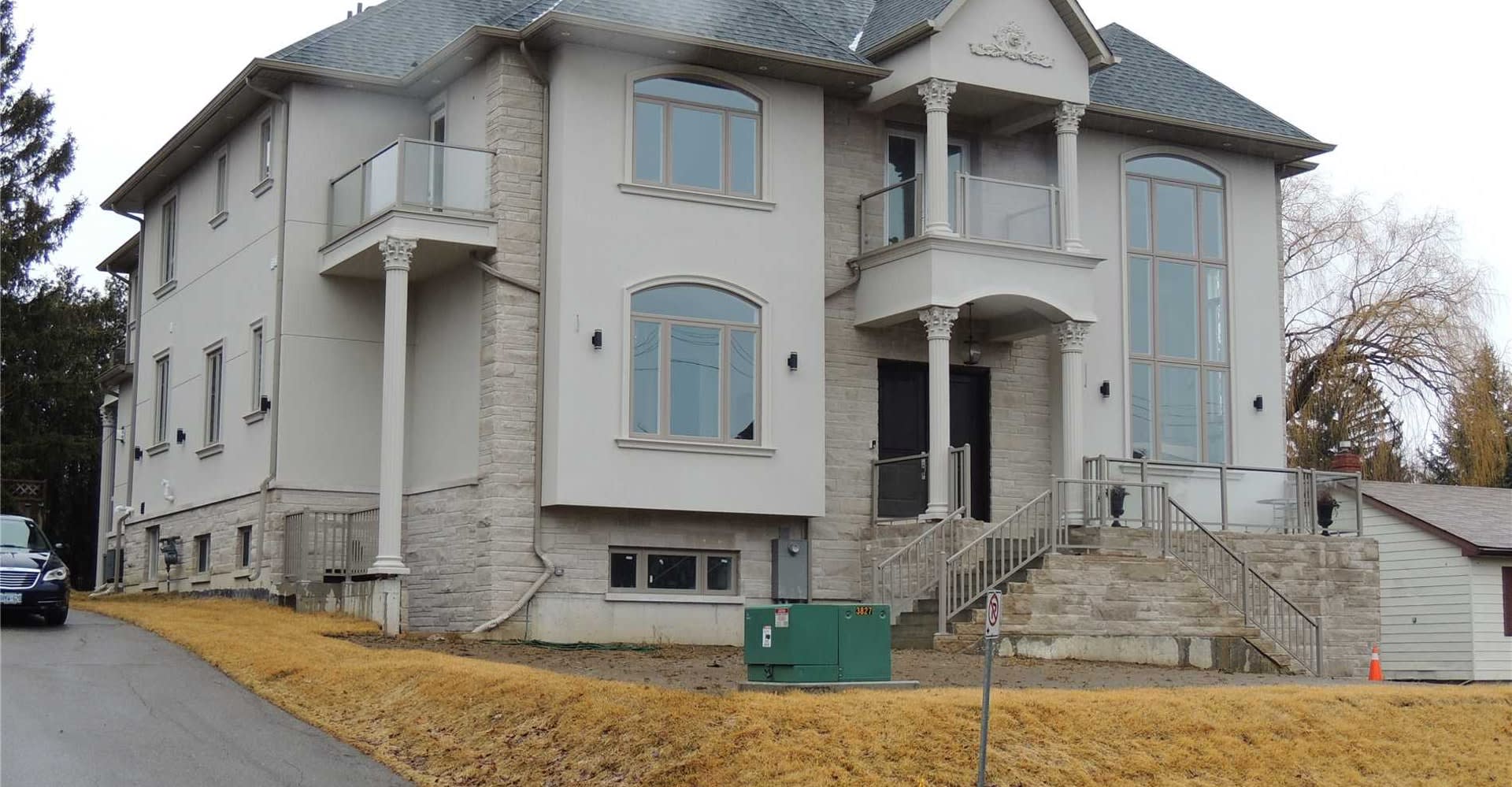 1011 Elgin Street, Newmarket